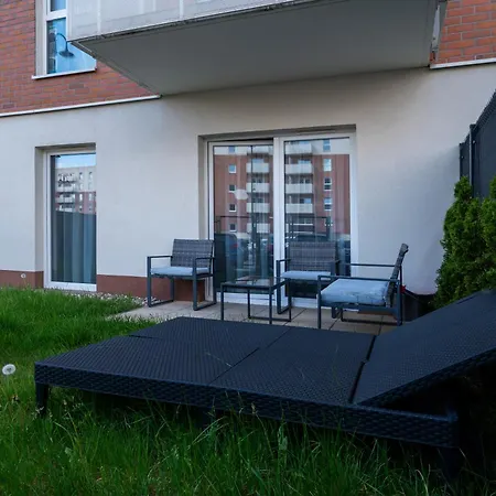 Wroblewskiego Chic With Garden