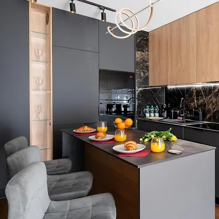Apartment Wroblewskiego Chic With Garden *